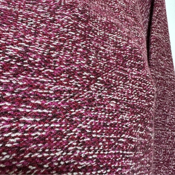 Denver Hayes | Marbled Summer Knit Sweater - Picture 5 of 7